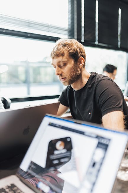 Vendor document review dashboard